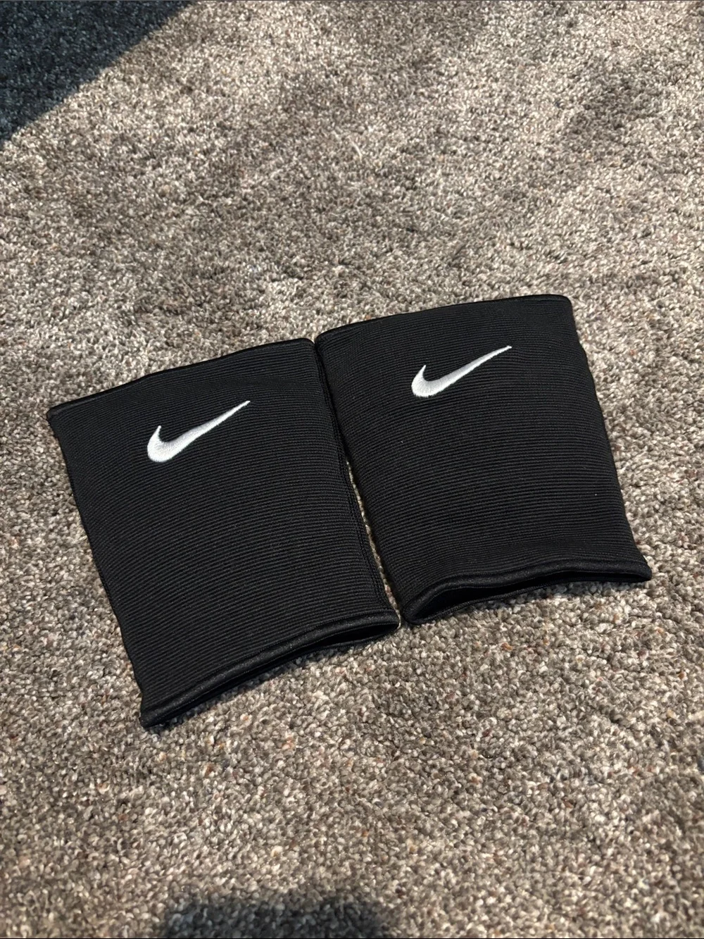 New Nike M/L Knee Pads